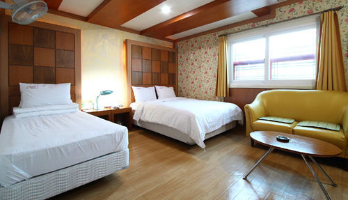 Cherbourg Hotel Чхонан Экстерьер фото