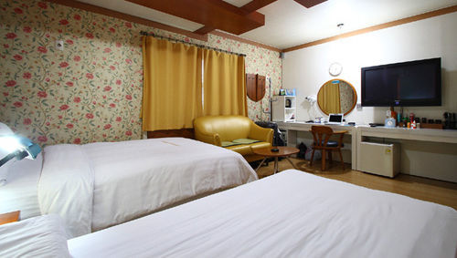 Cherbourg Hotel Чхонан Экстерьер фото